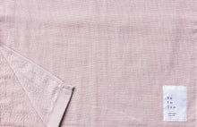 画像をギャラリービューアに読み込む, ガーゼとパイルのどっちも楽しめるフェイスタオル|スモークピンク