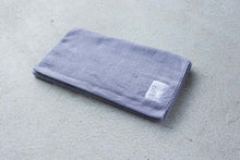 画像をギャラリービューアに読み込む, やわらかい無撚糸のプレミアム スリムバスタオル|ブルー