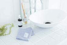 画像をギャラリービューアに読み込む, ナチュラルな特殊織ガーゼのハンドタオル +抗菌・防臭|パープル