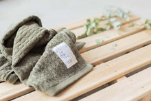 画像をギャラリービューアに読み込む, ワッフルみたいなパイルのやわらかいフェイスタオル|オリーブ