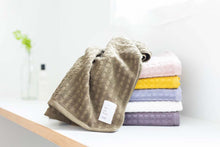 画像をギャラリービューアに読み込む, ワッフルみたいなパイルのやわらかい バスタオル|オリーブ