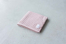 画像をギャラリービューアに読み込む, ワッフルみたいなパイルのやわらかい バスタオル|ピンク