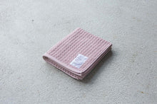 画像をギャラリービューアに読み込む, ワッフルみたいなパイルのやわらかいフェイスタオル|ピンク
