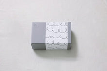 画像をギャラリービューアに読み込む, すっきり吸水きれい続くフェイスタオル３枚　てといろ箱(A5)
